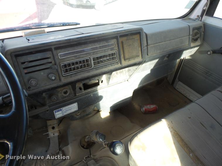 image for item DB1918 1985 GMC W7R042 refuse truck