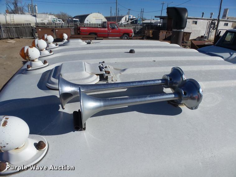 image for item DB1918 1985 GMC W7R042 refuse truck