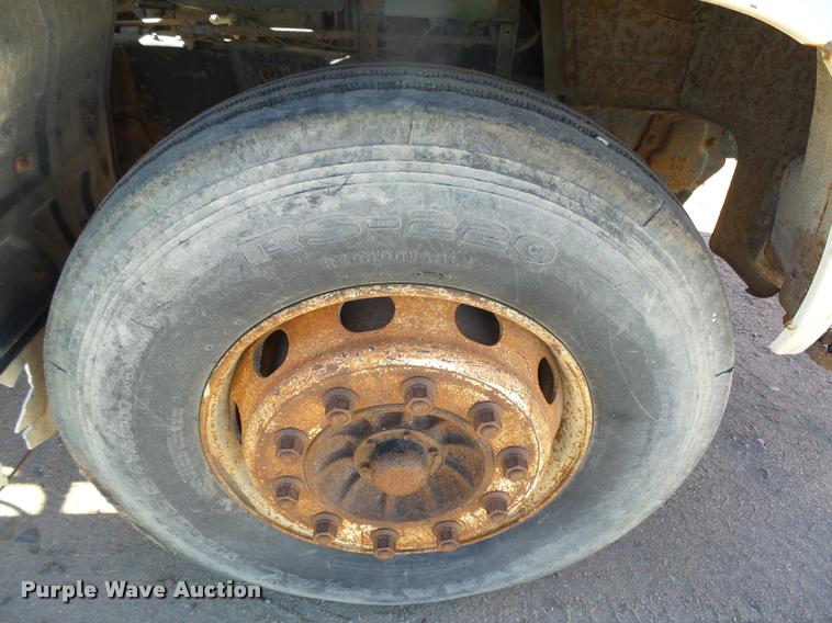 image for item DB1918 1985 GMC W7R042 refuse truck