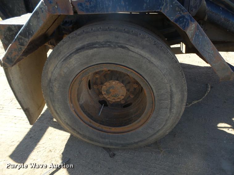 image for item DB1918 1985 GMC W7R042 refuse truck