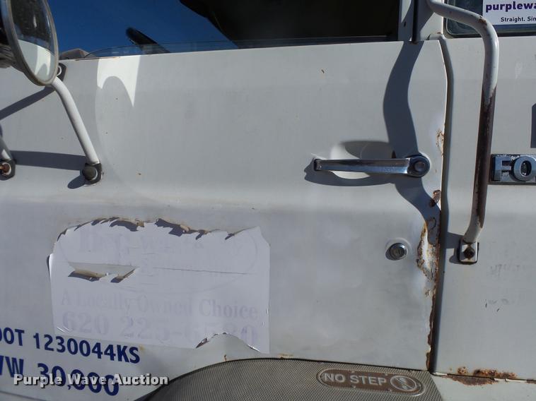 image for item DB1918 1985 GMC W7R042 refuse truck