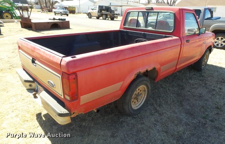 image for item DB1929 1992 Ford Ranger XLT pickup truck