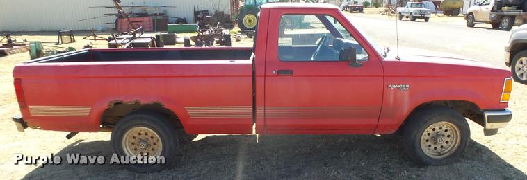 image for item DB1929 1992 Ford Ranger XLT pickup truck