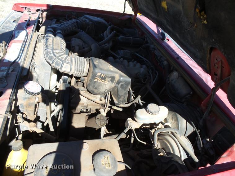 image for item DB1929 1992 Ford Ranger XLT pickup truck