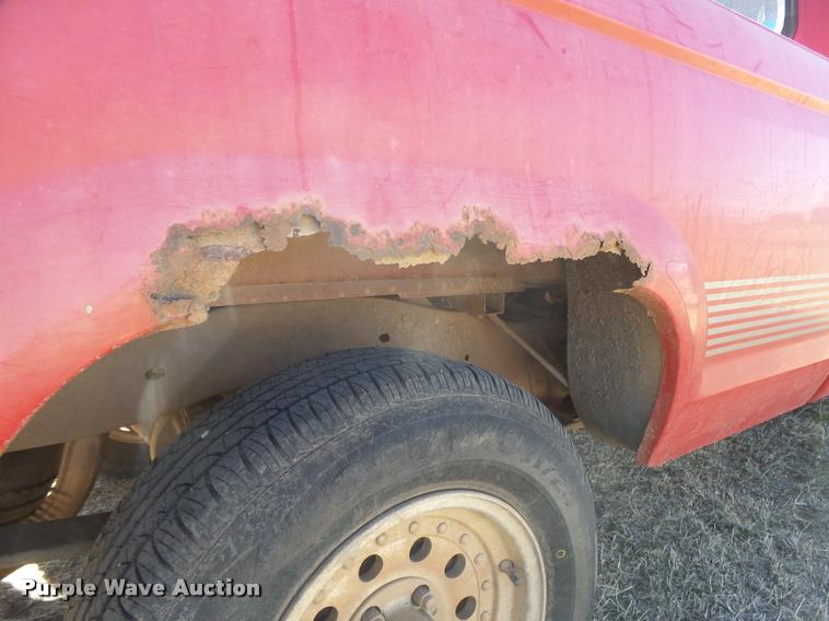 image for item DB1929 1992 Ford Ranger XLT pickup truck