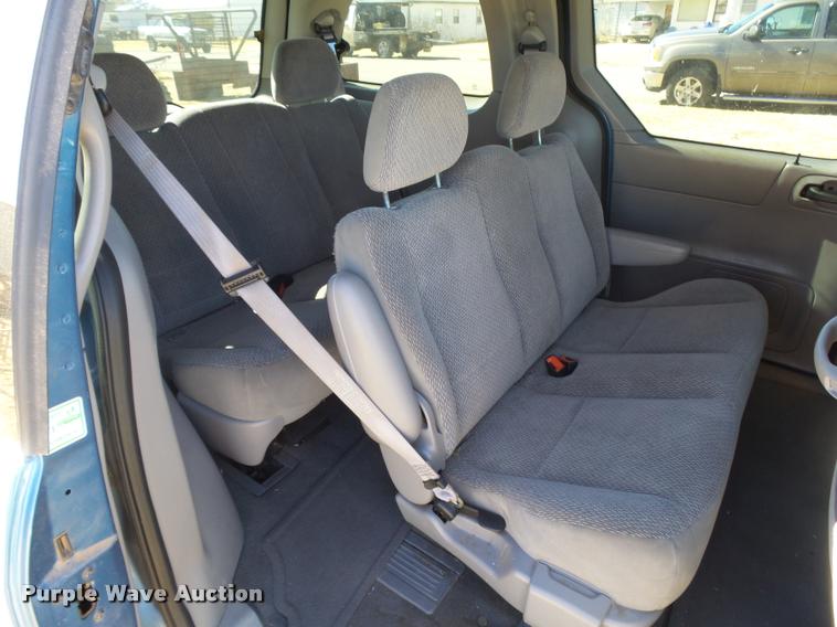 image for item DB1930 2003 Ford Windstar van
