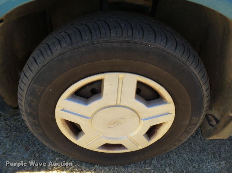 image for item DB1930 2003 Ford Windstar van