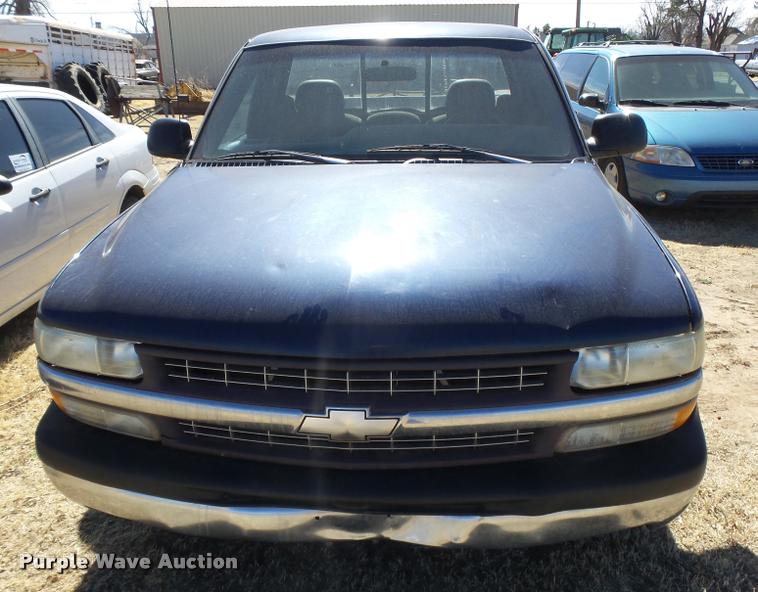 image for item DB1931 1999 Chevrolet Silverado 1500 pickup truck