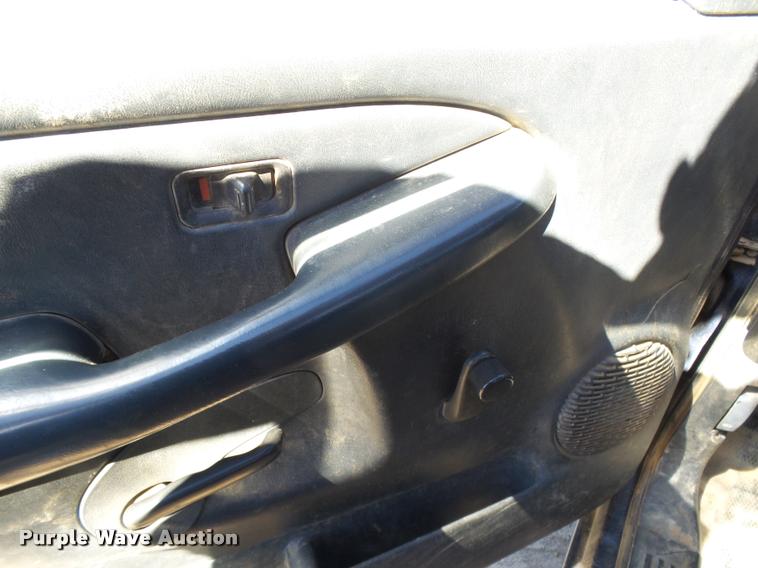 image for item DB1931 1999 Chevrolet Silverado 1500 pickup truck