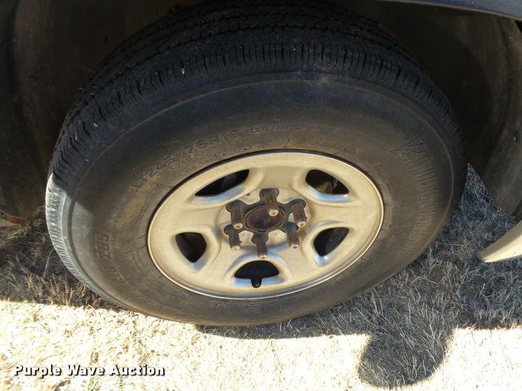 image for item DB1931 1999 Chevrolet Silverado 1500 pickup truck