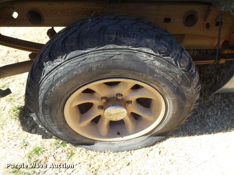 image for item DB1931 1999 Chevrolet Silverado 1500 pickup truck