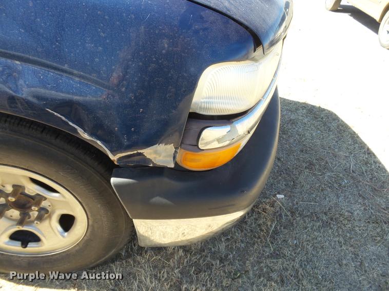 image for item DB1931 1999 Chevrolet Silverado 1500 pickup truck