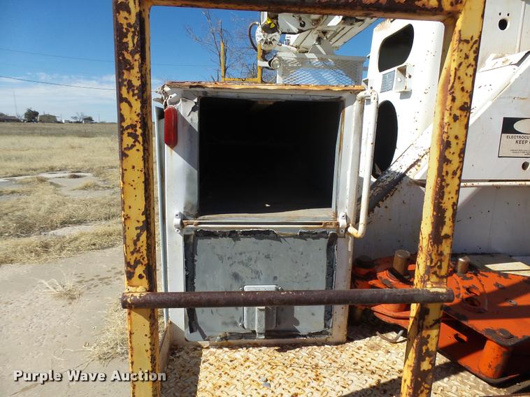 image for item DB1934 1989 Chevrolet Kodiak digger derrick truck