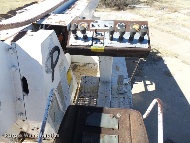 image for item DB1934 1989 Chevrolet Kodiak digger derrick truck