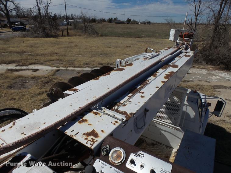 image for item DB1934 1989 Chevrolet Kodiak digger derrick truck