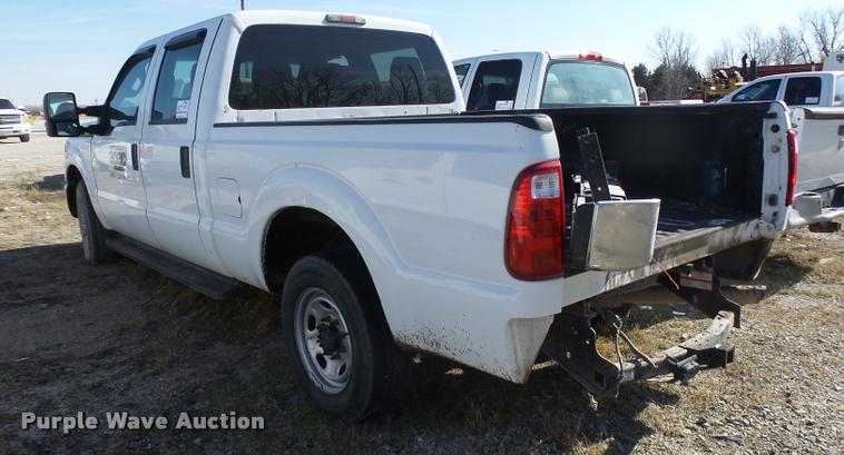 image for item DB2332 2011 Ford F250 Super Duty Crew Cab pickup truck