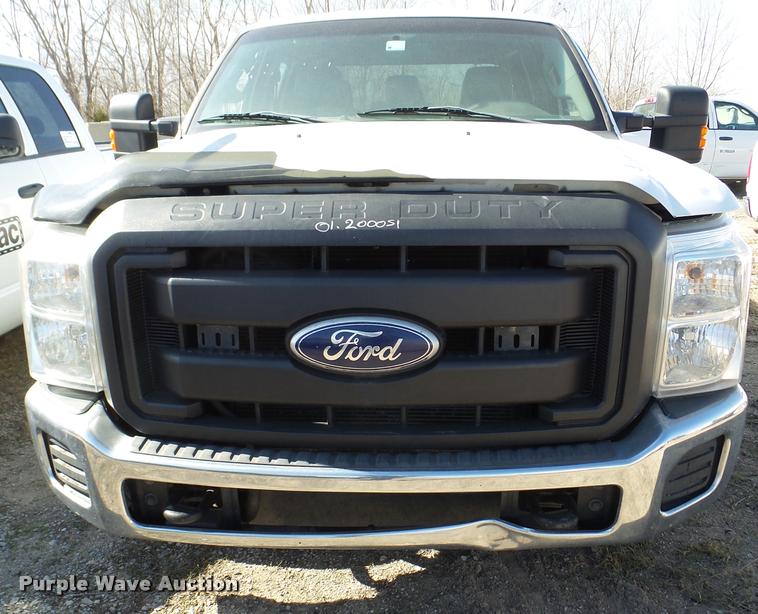 image for item DB2332 2011 Ford F250 Super Duty Crew Cab pickup truck