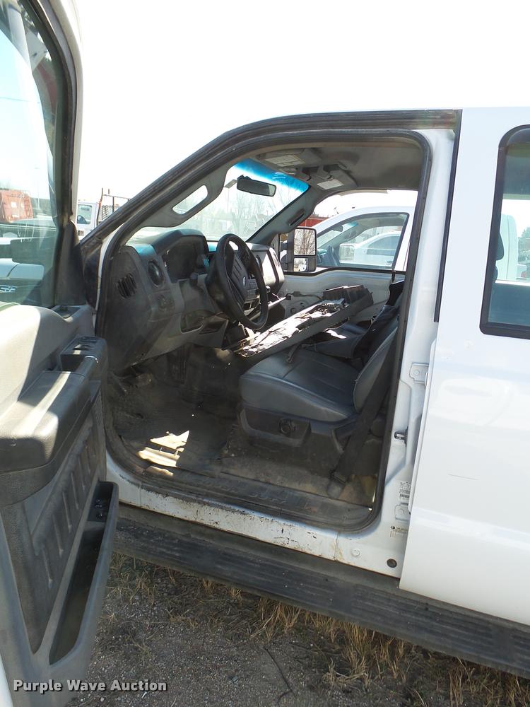 image for item DB2332 2011 Ford F250 Super Duty Crew Cab pickup truck