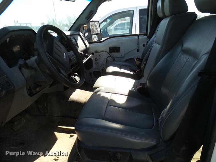 image for item DB2332 2011 Ford F250 Super Duty Crew Cab pickup truck