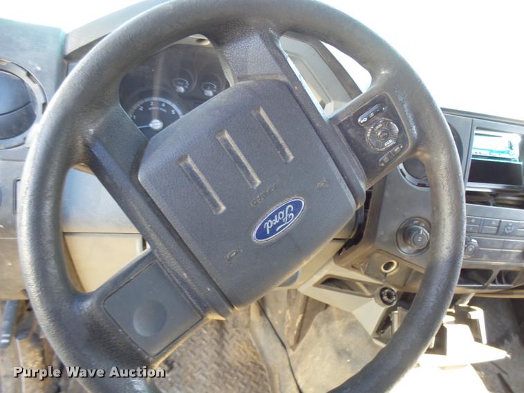 image for item DB2332 2011 Ford F250 Super Duty Crew Cab pickup truck