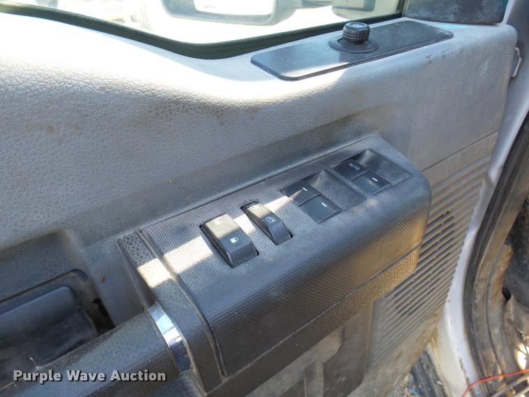 image for item DB2332 2011 Ford F250 Super Duty Crew Cab pickup truck