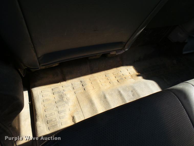 image for item DB2332 2011 Ford F250 Super Duty Crew Cab pickup truck