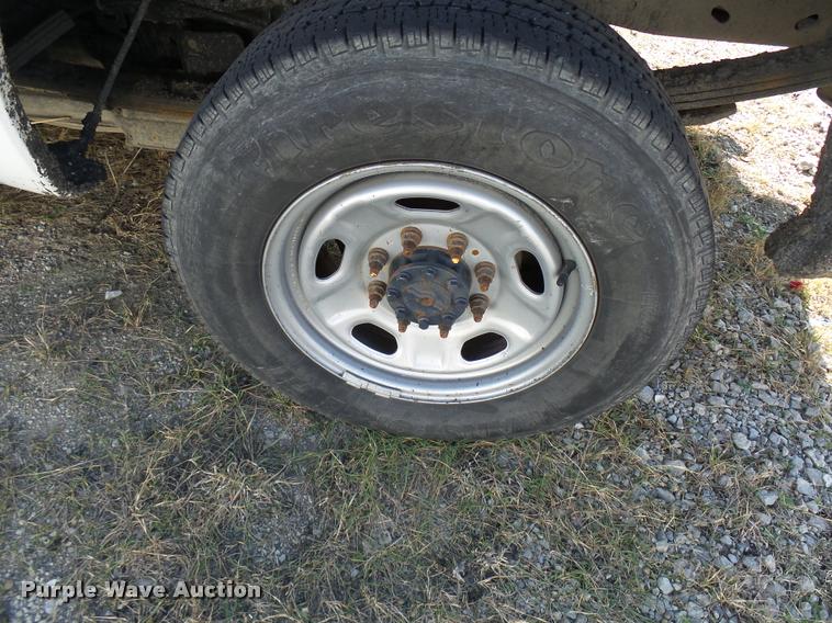 image for item DB2332 2011 Ford F250 Super Duty Crew Cab pickup truck