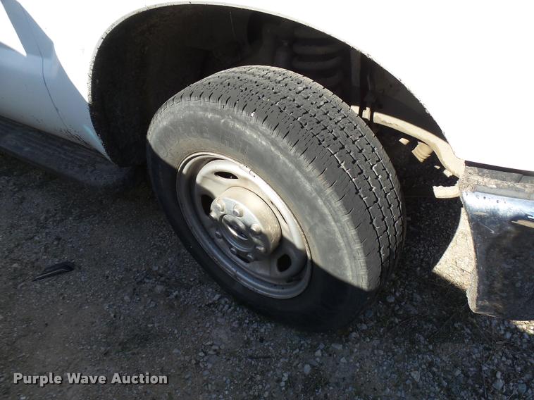 image for item DB2332 2011 Ford F250 Super Duty Crew Cab pickup truck