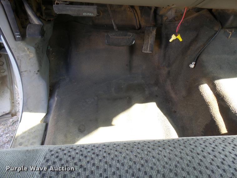 image for item DB2336 2001 Ford F250 Super Duty SuperCab pickup truck