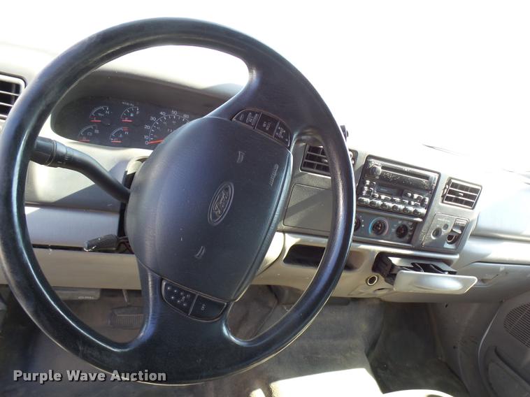 image for item DB2336 2001 Ford F250 Super Duty SuperCab pickup truck