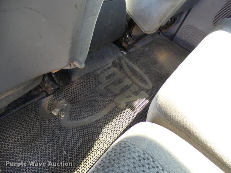 image for item DB2336 2001 Ford F250 Super Duty SuperCab pickup truck