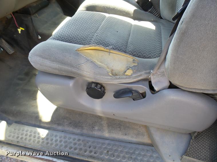 image for item DB2336 2001 Ford F250 Super Duty SuperCab pickup truck