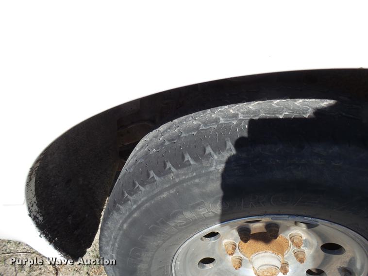 image for item DB2336 2001 Ford F250 Super Duty SuperCab pickup truck