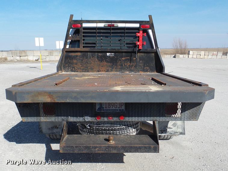 image for item DB2339 2001 Ford F250 XLT SuperCab flatbed pickup truck