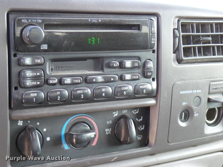 image for item DB2339 2001 Ford F250 XLT SuperCab flatbed pickup truck