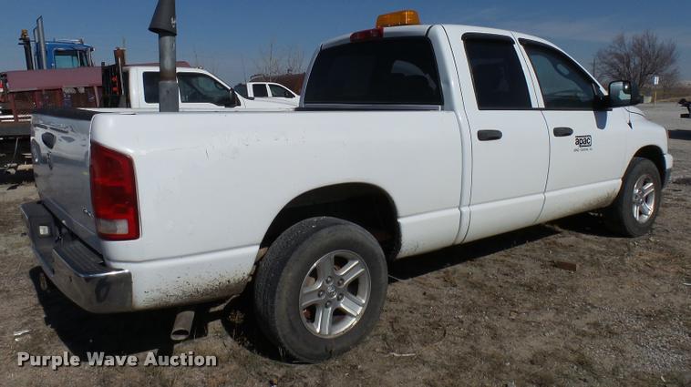 image for item DB2340 2006 Dodge Ram 1500 SLT Quad Cab pickup truck