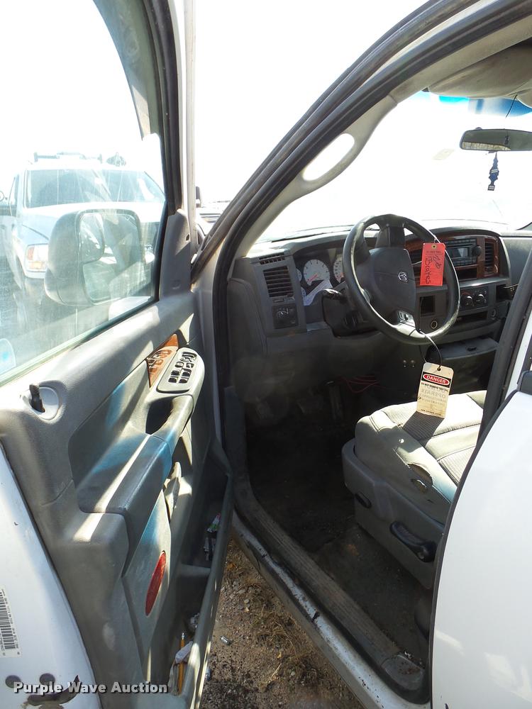 image for item DB2340 2006 Dodge Ram 1500 SLT Quad Cab pickup truck
