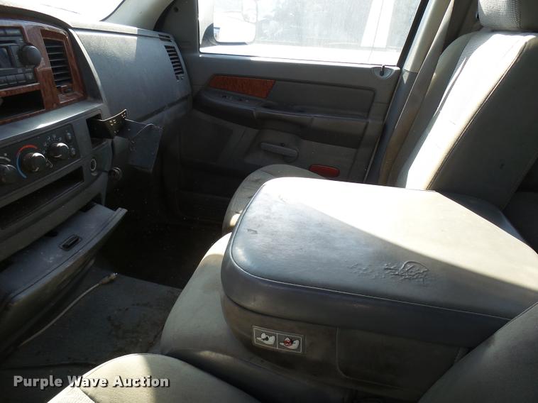 image for item DB2340 2006 Dodge Ram 1500 SLT Quad Cab pickup truck