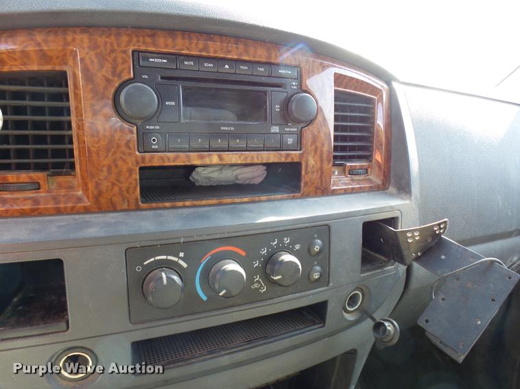 image for item DB2340 2006 Dodge Ram 1500 SLT Quad Cab pickup truck