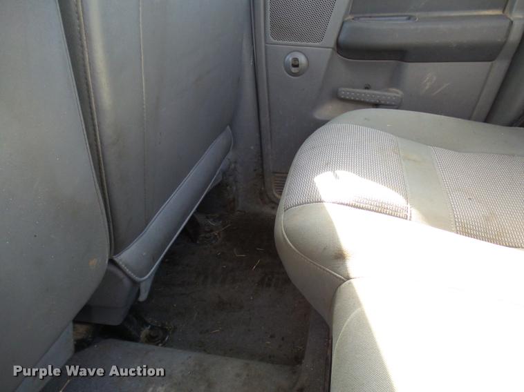 image for item DB2340 2006 Dodge Ram 1500 SLT Quad Cab pickup truck