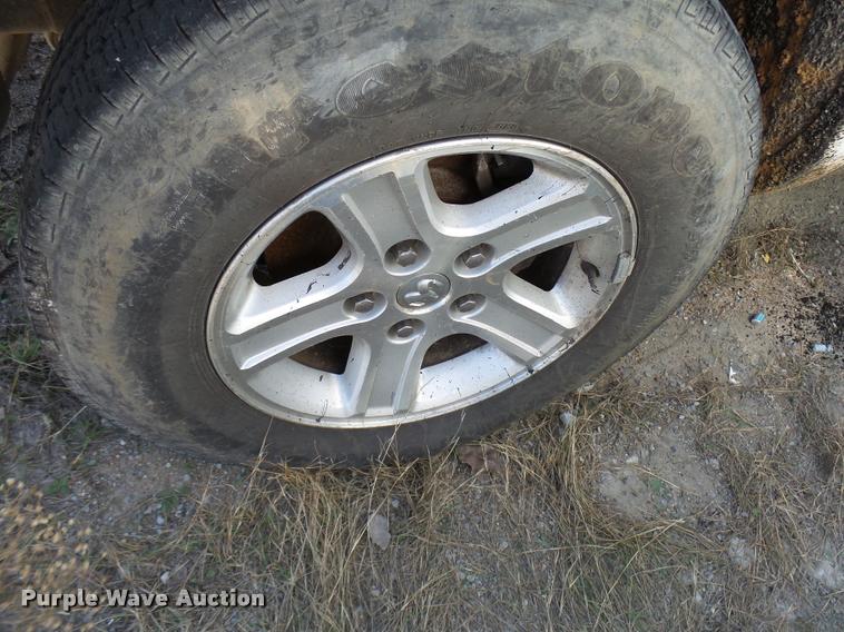 image for item DB2340 2006 Dodge Ram 1500 SLT Quad Cab pickup truck