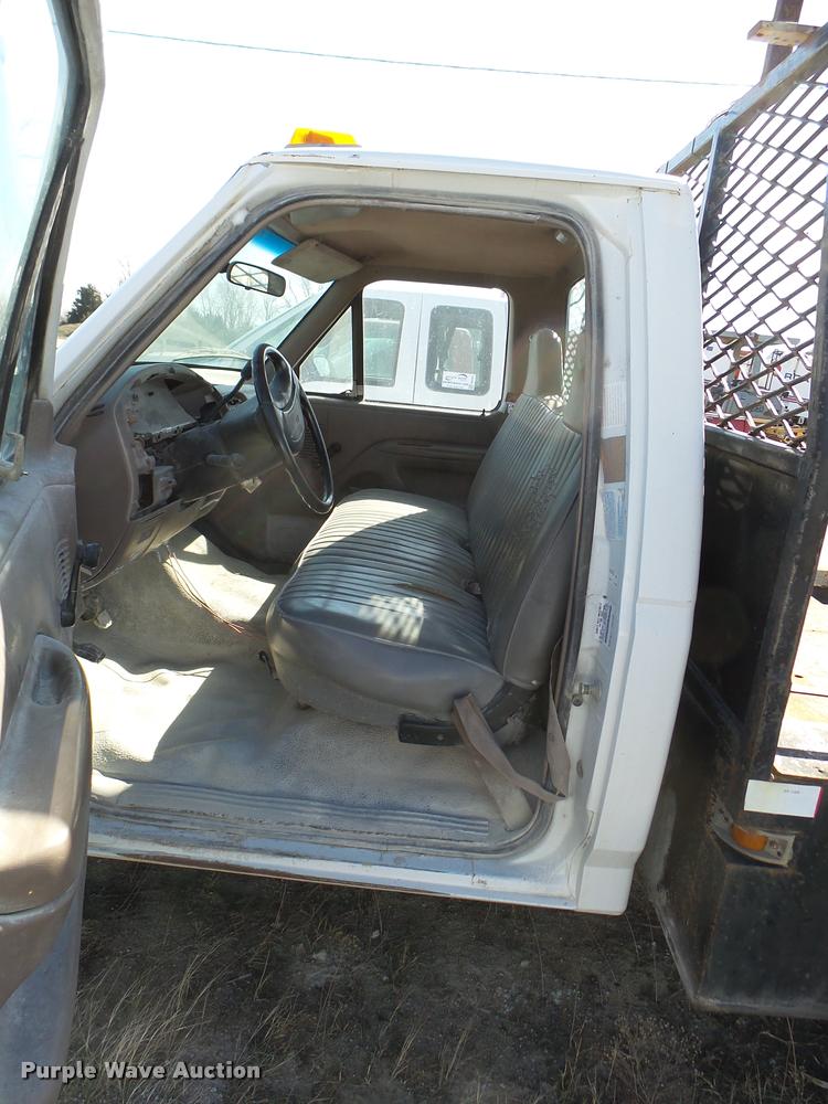 image for item DB2343 1997 Ford F350 XL flatbed pickup truck