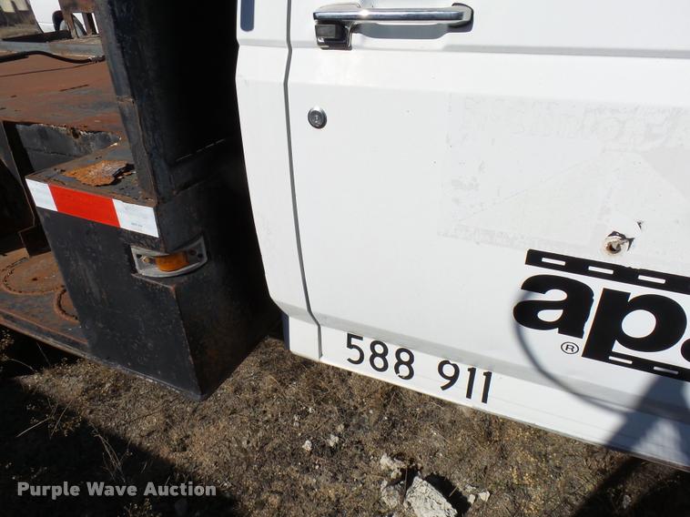 image for item DB2343 1997 Ford F350 XL flatbed pickup truck