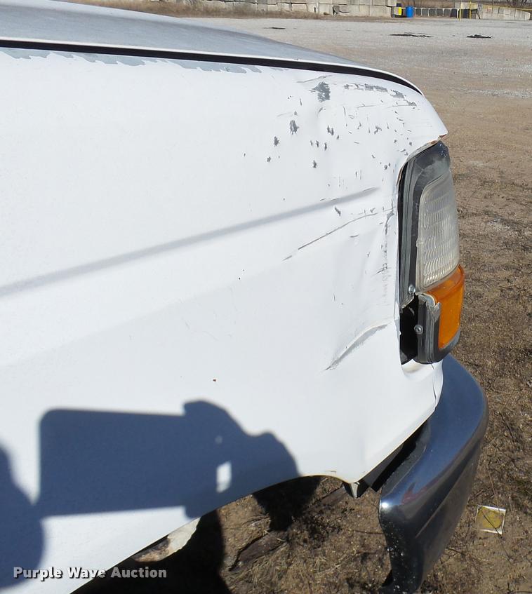 image for item DB2343 1997 Ford F350 XL flatbed pickup truck