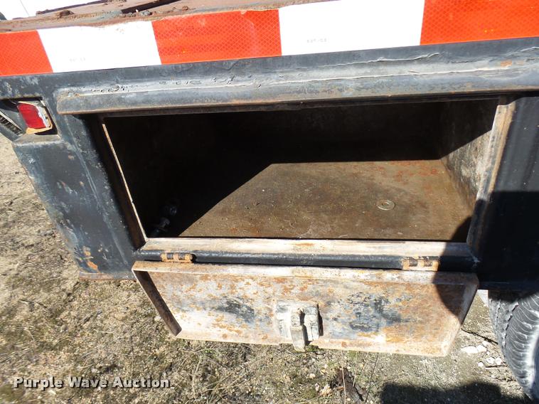 image for item DB2343 1997 Ford F350 XL flatbed pickup truck