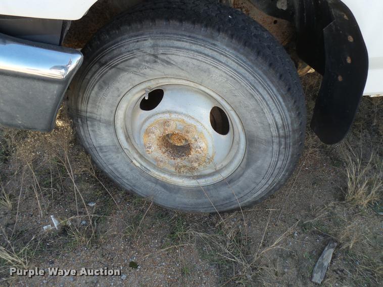 image for item DB2343 1997 Ford F350 XL flatbed pickup truck