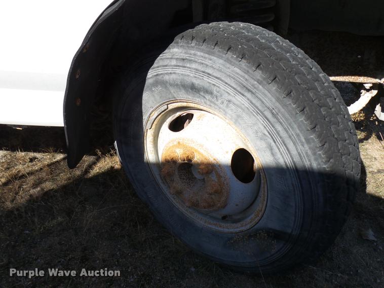 image for item DB2343 1997 Ford F350 XL flatbed pickup truck