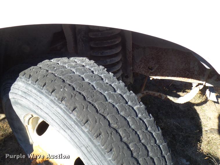 image for item DB2343 1997 Ford F350 XL flatbed pickup truck