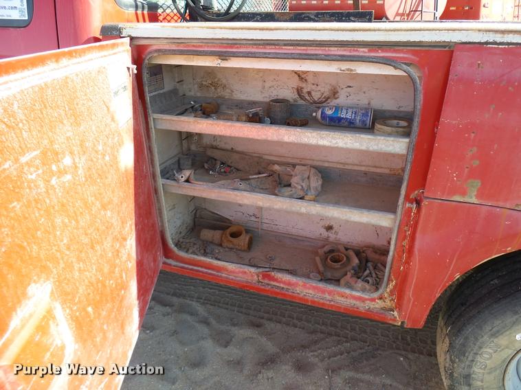 image for item DB2344 2000 Ford F350 Super Duty XL SuperCab utility truck