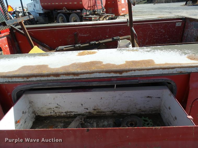 image for item DB2344 2000 Ford F350 Super Duty XL SuperCab utility truck